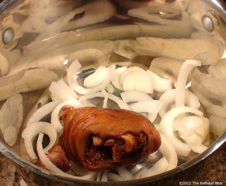put the smoked pork hock in pot with onions put the smoked pork hock in pot with onions